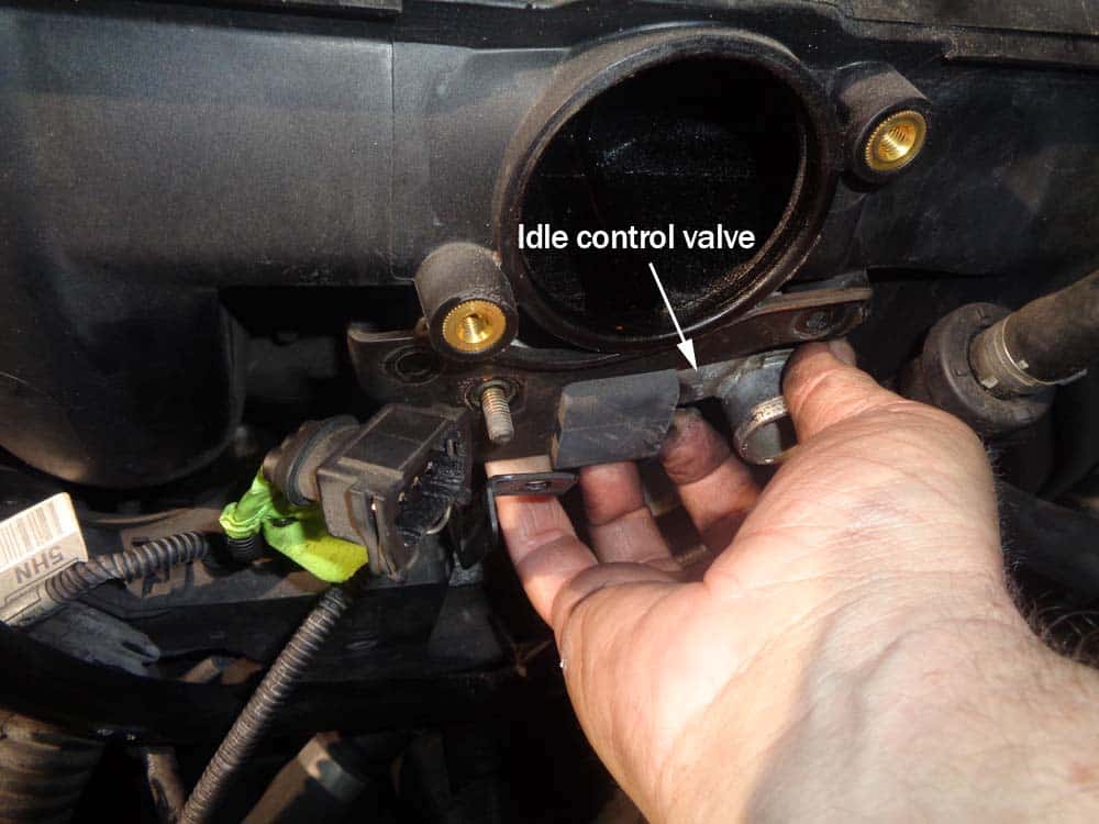 See U20E7 repair manual